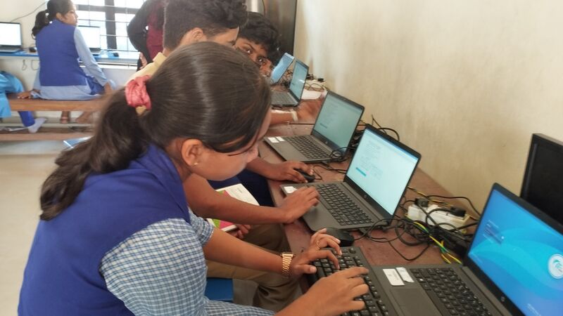 പ്രമാണം:16011 Computer Lab1.jpg