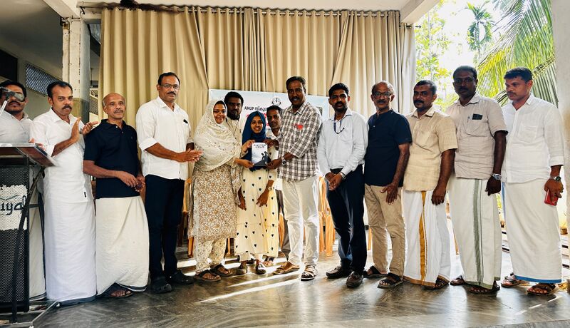 പ്രമാണം:18364 PADANOLSAVAM 2024-25 2.jpg