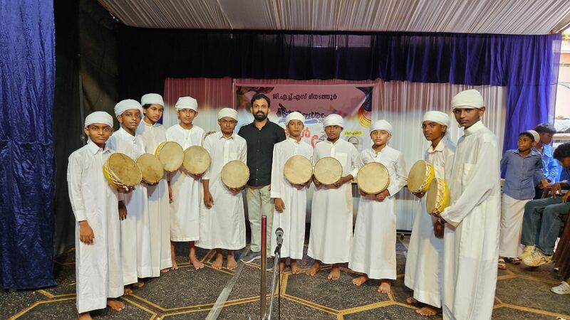 പ്രമാണം:19671 arts9.jpg