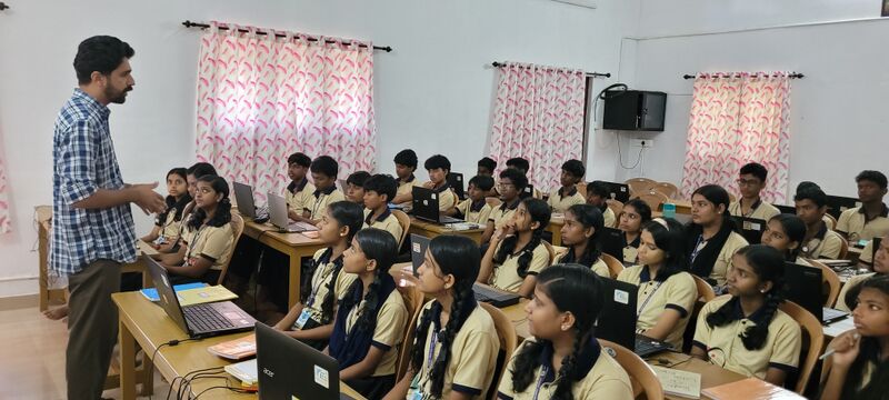 പ്രമാണം:34046 sc1.jpg