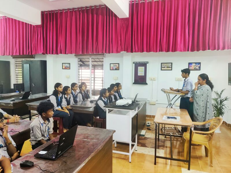 പ്രമാണം:37001-Lk-Animation Class-2.jpeg