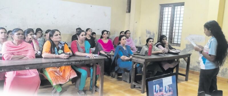 പ്രമാണം:3832 pta amma.jpg