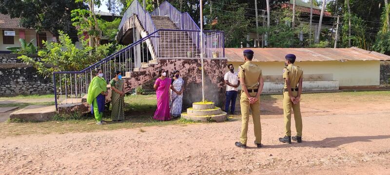 പ്രമാണം:43022 SPC9.jpg