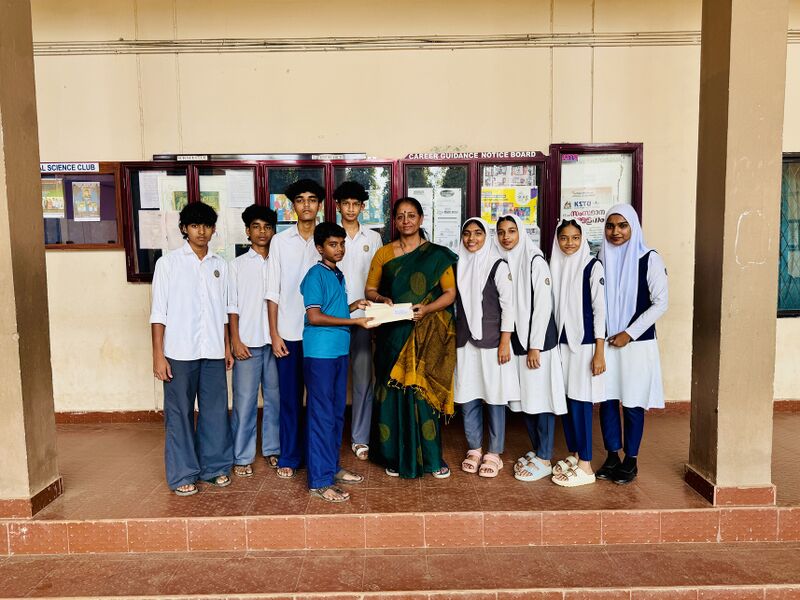 പ്രമാണം:LK 18087 VICTERS Campaign.jpg