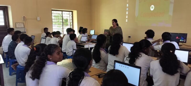 പ്രമാണം:School Camp1.jpg