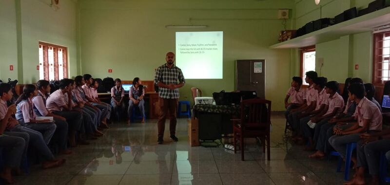 പ്രമാണം:28027 hightech class 2.jpg