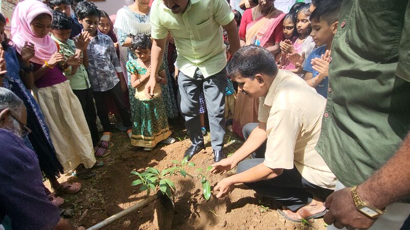 പ്രമാണം:29228 pa2.jpg