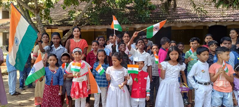 പ്രമാണം:34005 independance day (1).jpg