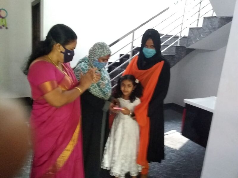 പ്രമാണം:34331 house visit.jpeg.jpg