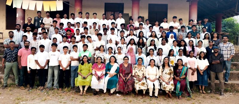 പ്രമാണം:43085 dist camp4.jpeg