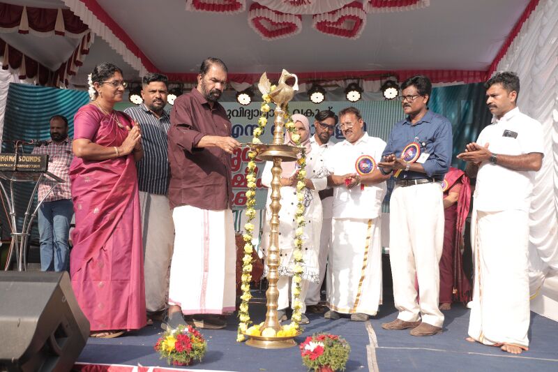 പ്രമാണം:43240 annualday1.jpeg