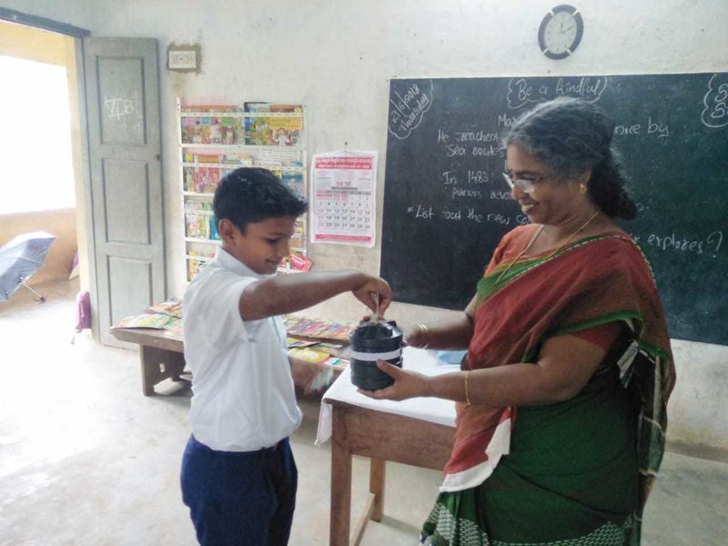 പ്രമാണം:44050 169.jpg