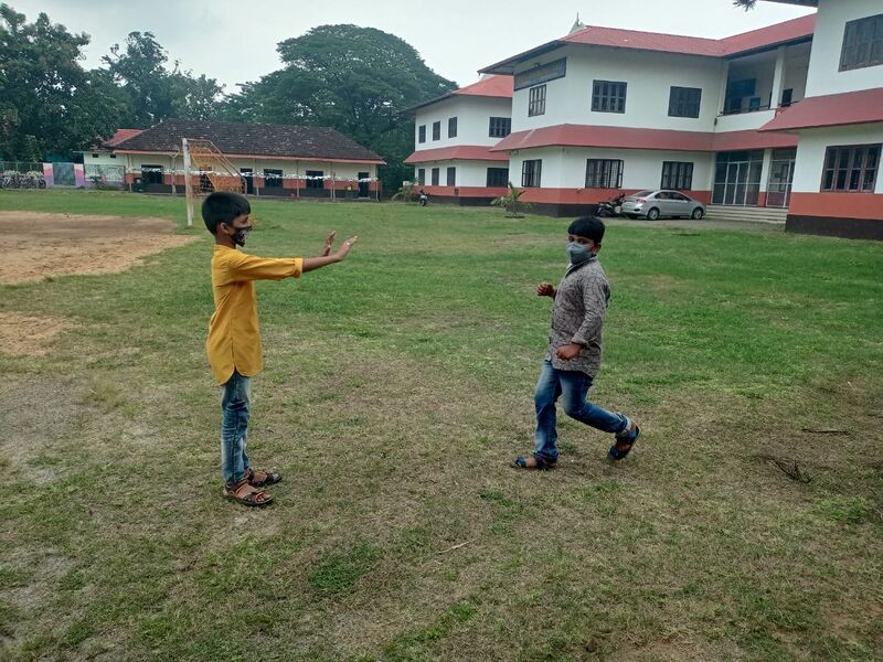 പ്രമാണം:BS21 EKM 25101 1.jpg