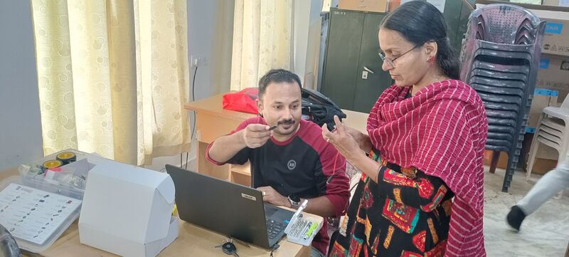 പ്രമാണം:Drcmlp-feb18-adv rob kit test-2.jpg