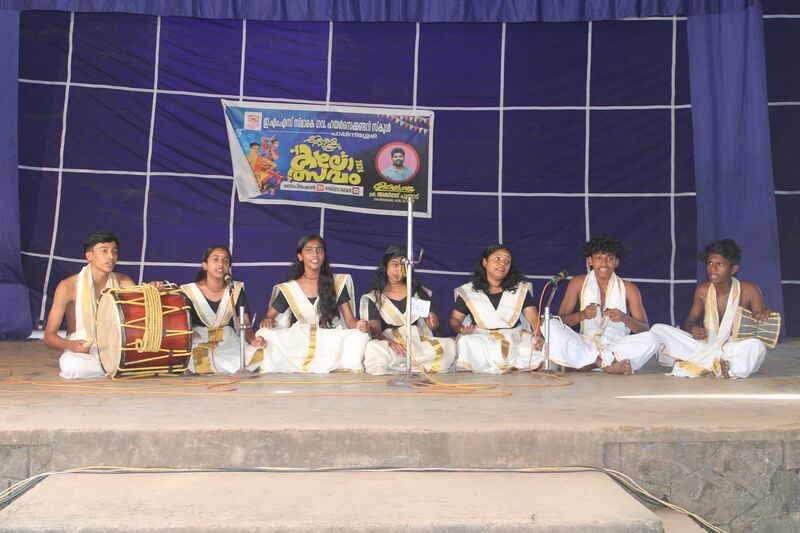 പ്രമാണം:13075 schoolkalolsavam 2.jpg