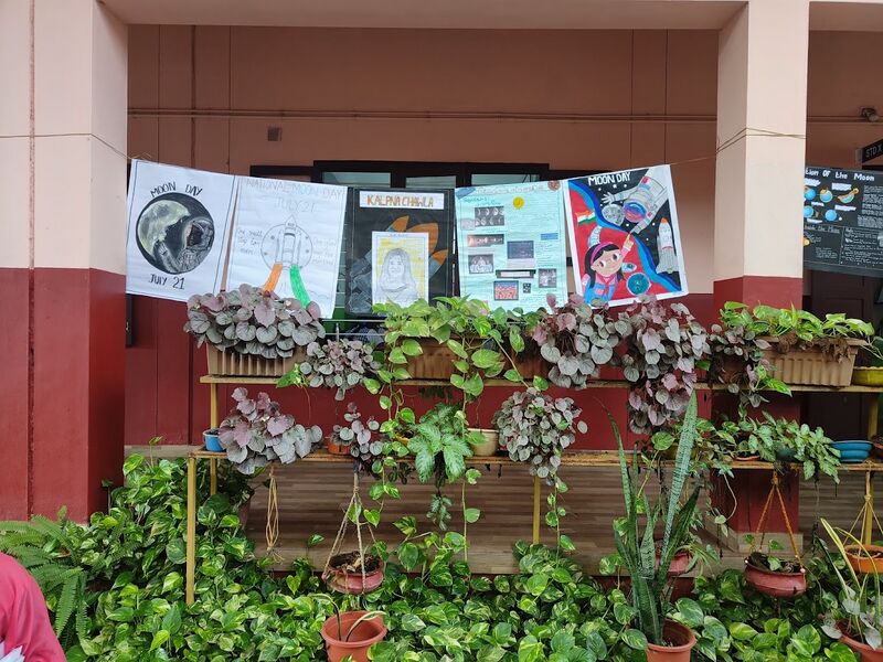 പ്രമാണം:16002 moonday2.jpg