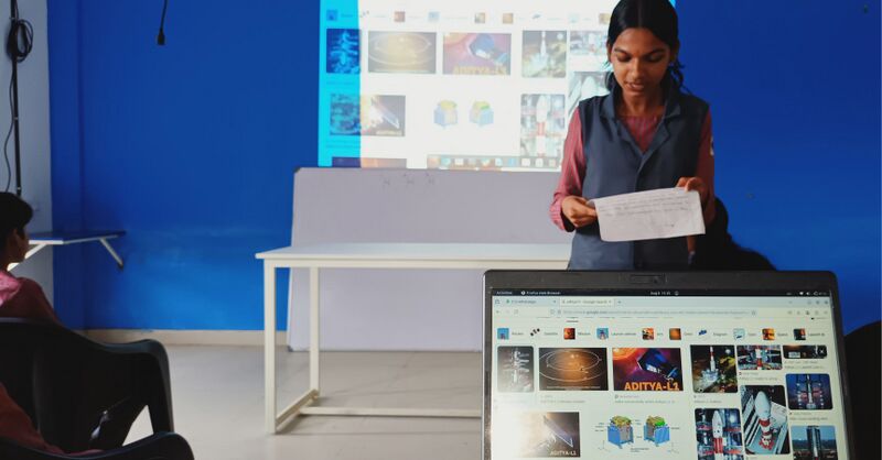 പ്രമാണം:19042 Spaceweek Conclave3.jpg