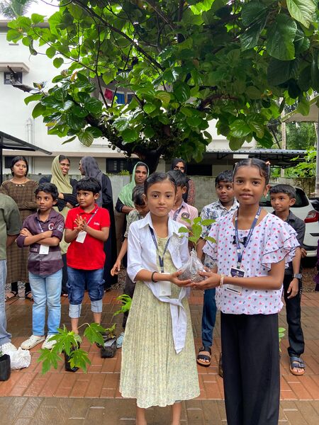 പ്രമാണം:19812 envio2.jpg