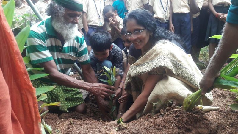 പ്രമാണം:21706-parishthithi 3.jpg