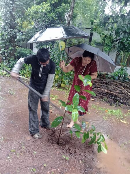 പ്രമാണം:23071 LK-ENVIRONMENT DAY-1.jpg