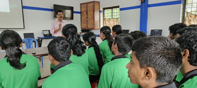 പ്രമാണം:25082 spc4.jpg