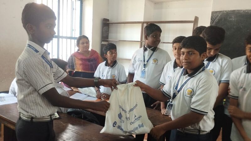 പ്രമാണം:31077 ew1.jpeg