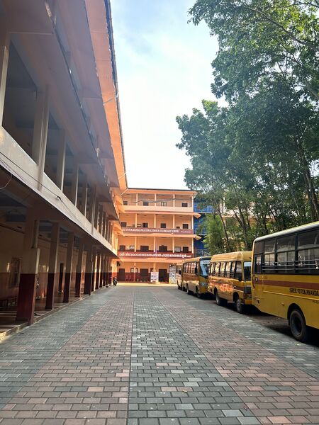 പ്രമാണം:48095 school.jpg