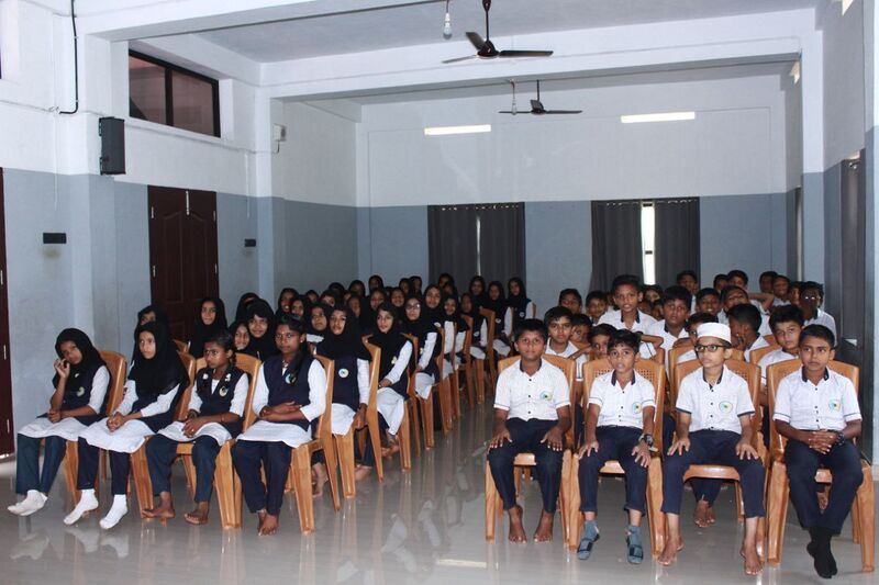 പ്രമാണം:Bmouptheatre1.jpg