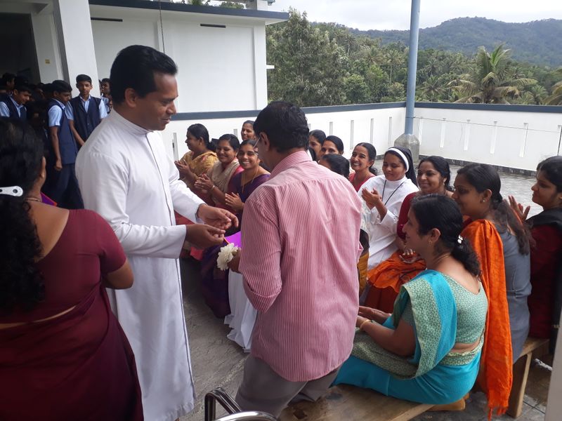 പ്രമാണം:Teachers day30014.jpg