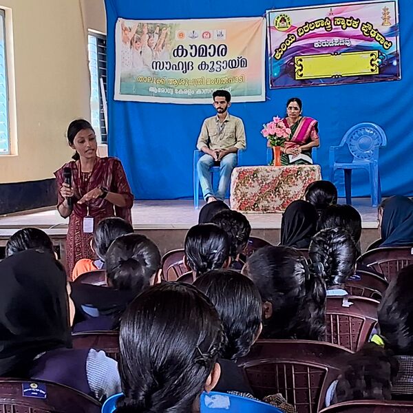 പ്രമാണം:11012 adolesence class 2025.jpg