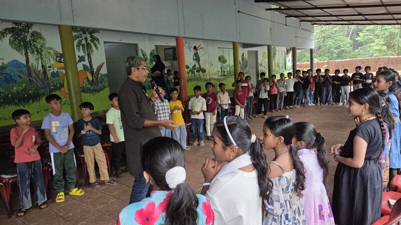 പ്രമാണം:18431 english shilpashala.jpg