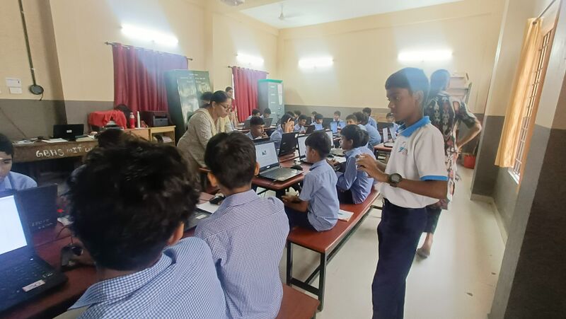 പ്രമാണം:21039.LK APTITUDE TEST..jpg