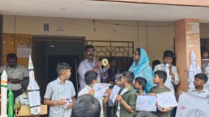 21048 moonday badge 2025.jpeg