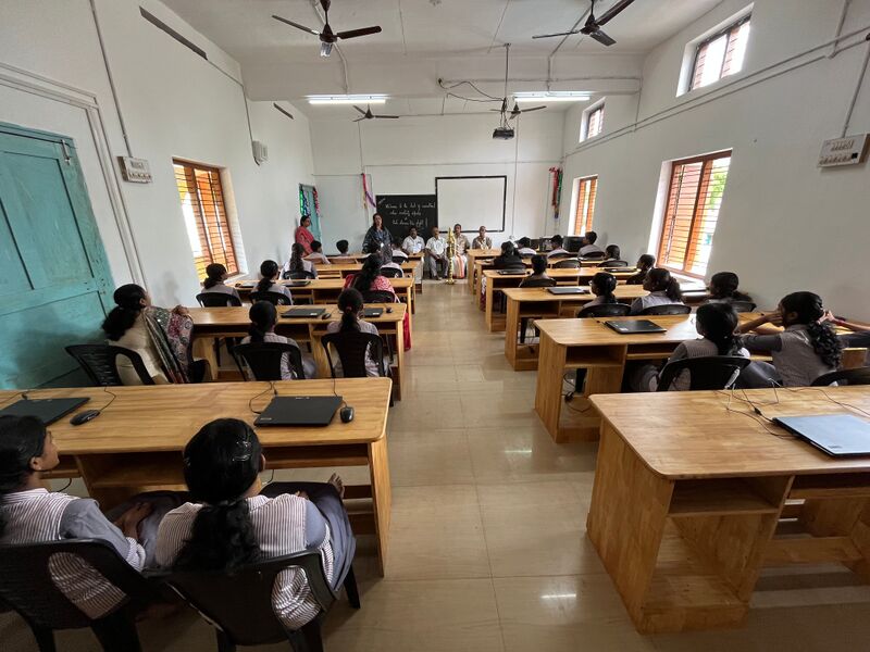 പ്രമാണം:35050 labinaug2025.jpg