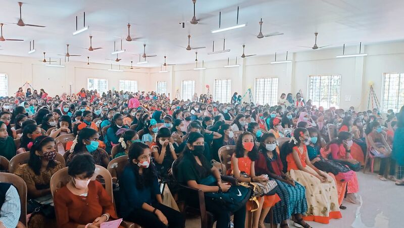 പ്രമാണം:42042 7.jpg