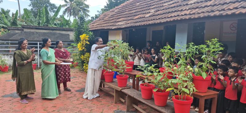 പ്രമാണം:42306 farming.jpg