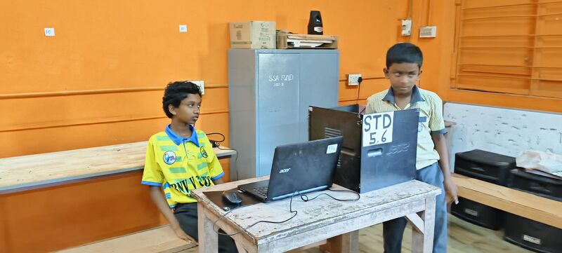 പ്രമാണം:43067 Election Day 1.jpg