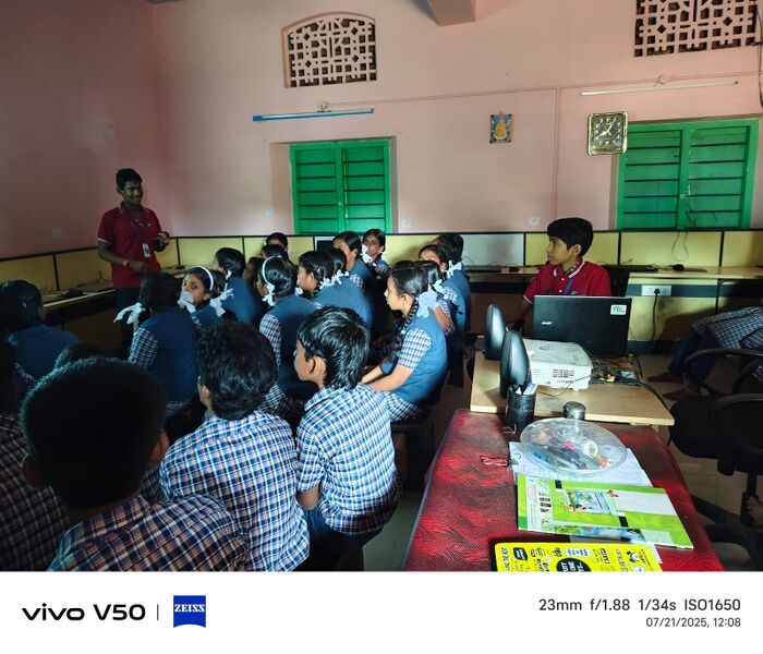 പ്രമാണം:44061 LK5.jpeg