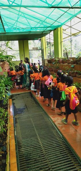 പ്രമാണം:48502 പഠന യാത്ര.jpeg