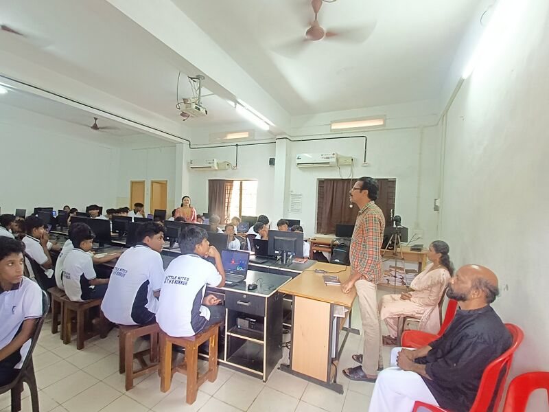 പ്രമാണം:Lk school camp phase1 25-28.jpg