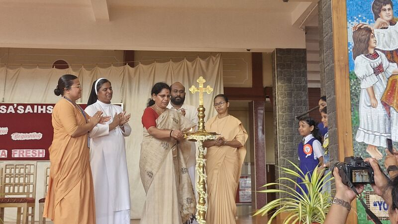 പ്രമാണം:Pravesh2 2026 13006.jpg