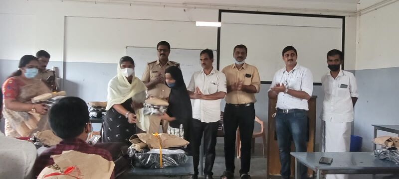 പ്രമാണം:Suneera UD.jpeg