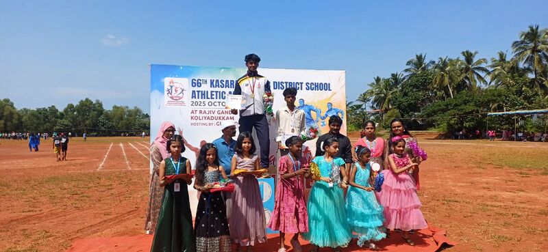 പ്രമാണം:11053 champian1.jpg