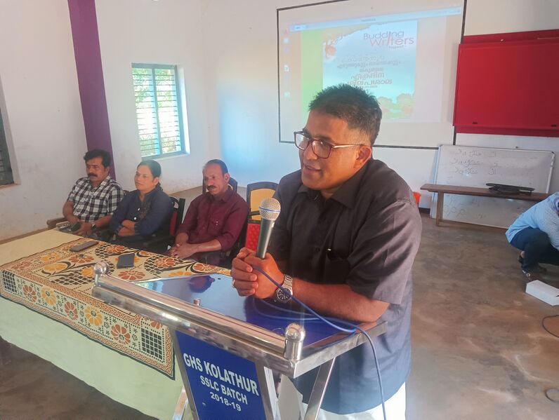 പ്രമാണം:11072 budding writers 1.jpg