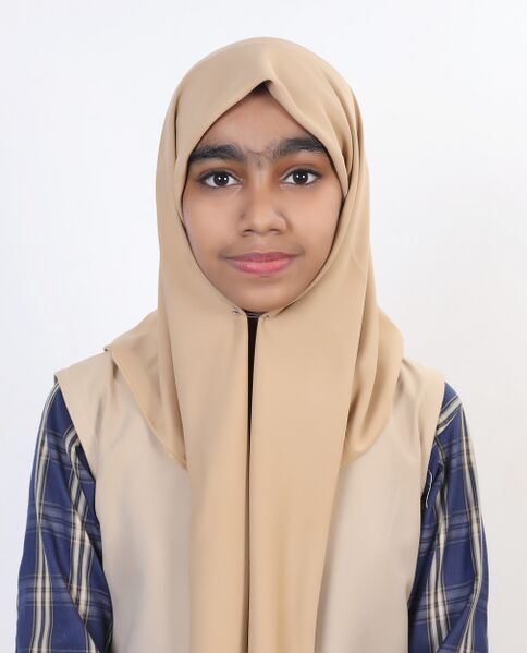 പ്രമാണം:13055 NIDA YOUSAF XF.jpg