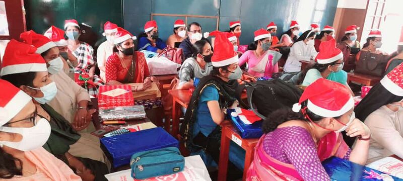 പ്രമാണം:14002 xmas1.jpeg