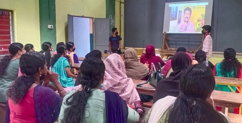 പ്രമാണം:16054-KKD-LKCS22-5 - Hss Thiruvangoor.jpg