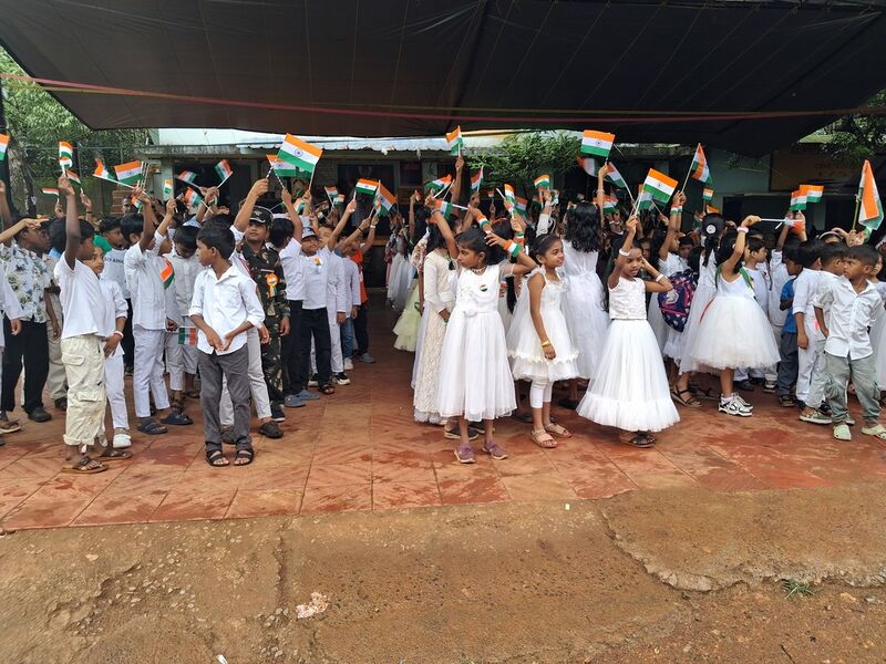 പ്രമാണം:19808-independenceday2.jpg