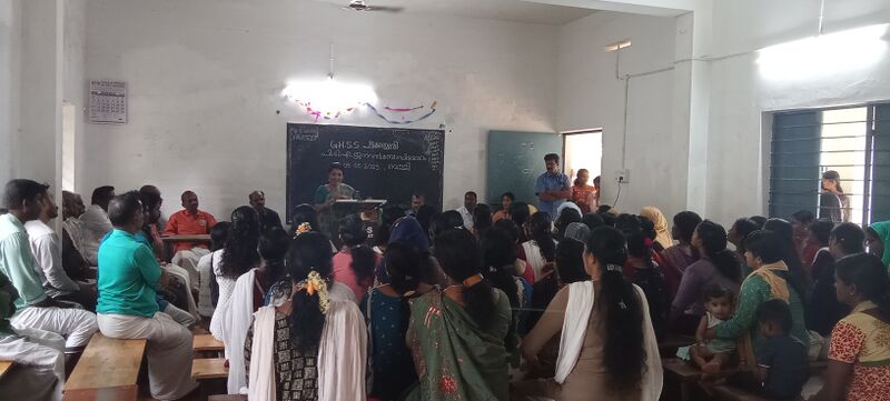 പ്രമാണം:21098-PTA MEETING-2025-5.jpg