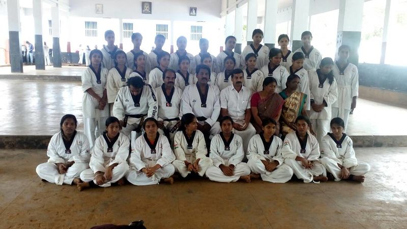 പ്രമാണം:22076thai 2.jpeg